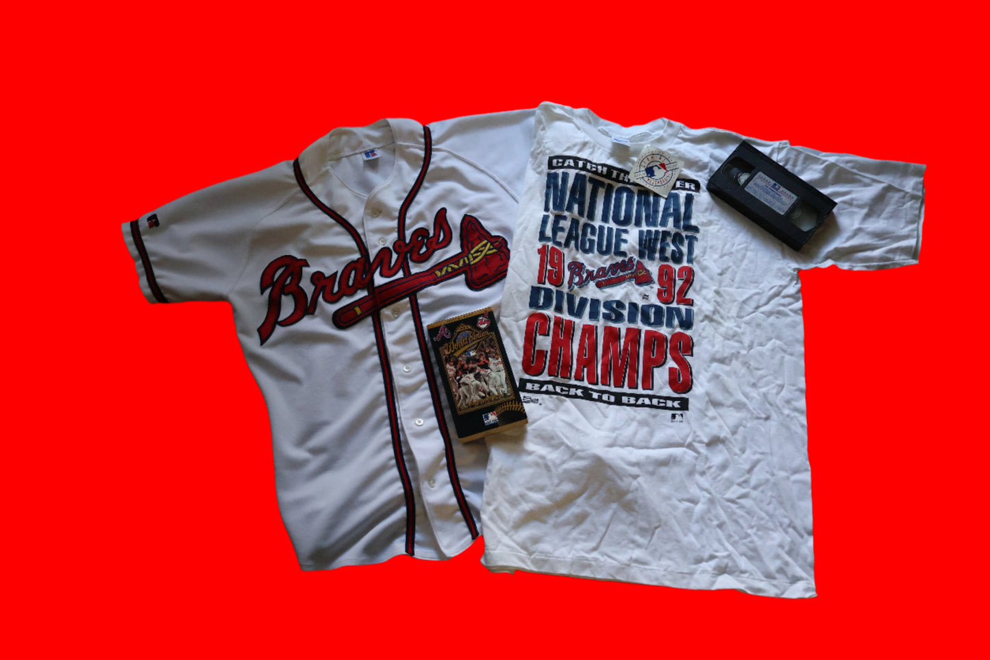 ATLANTA BRAVES DELUXE VINTAGE BUNDLE 1992 DIAMOND RUSSELL JERSEY SHIRT EDITION 1995  VIDEO VHS